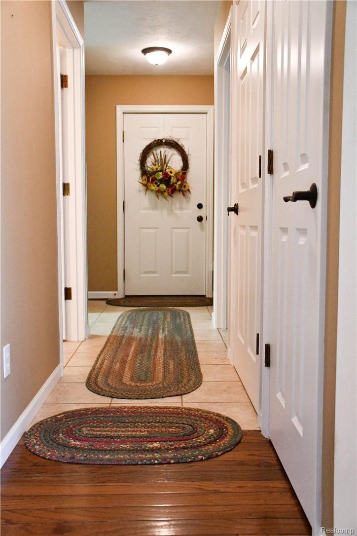 624 East Monroe Road Durand, MI 48429 - Photo 21 of 42 DSC_4574.jpg
