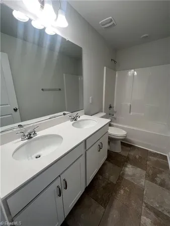 $2,300 | 640 Cam Circle, High Point, NC 27265