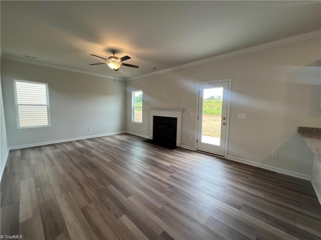 640 Cam Circle High Point, NC 27265 - Photo 4 of 34