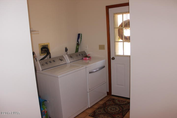 1075 Spring Lane Gouldsboro, PA 18424 - Photo 22 of 40 IMG_5708