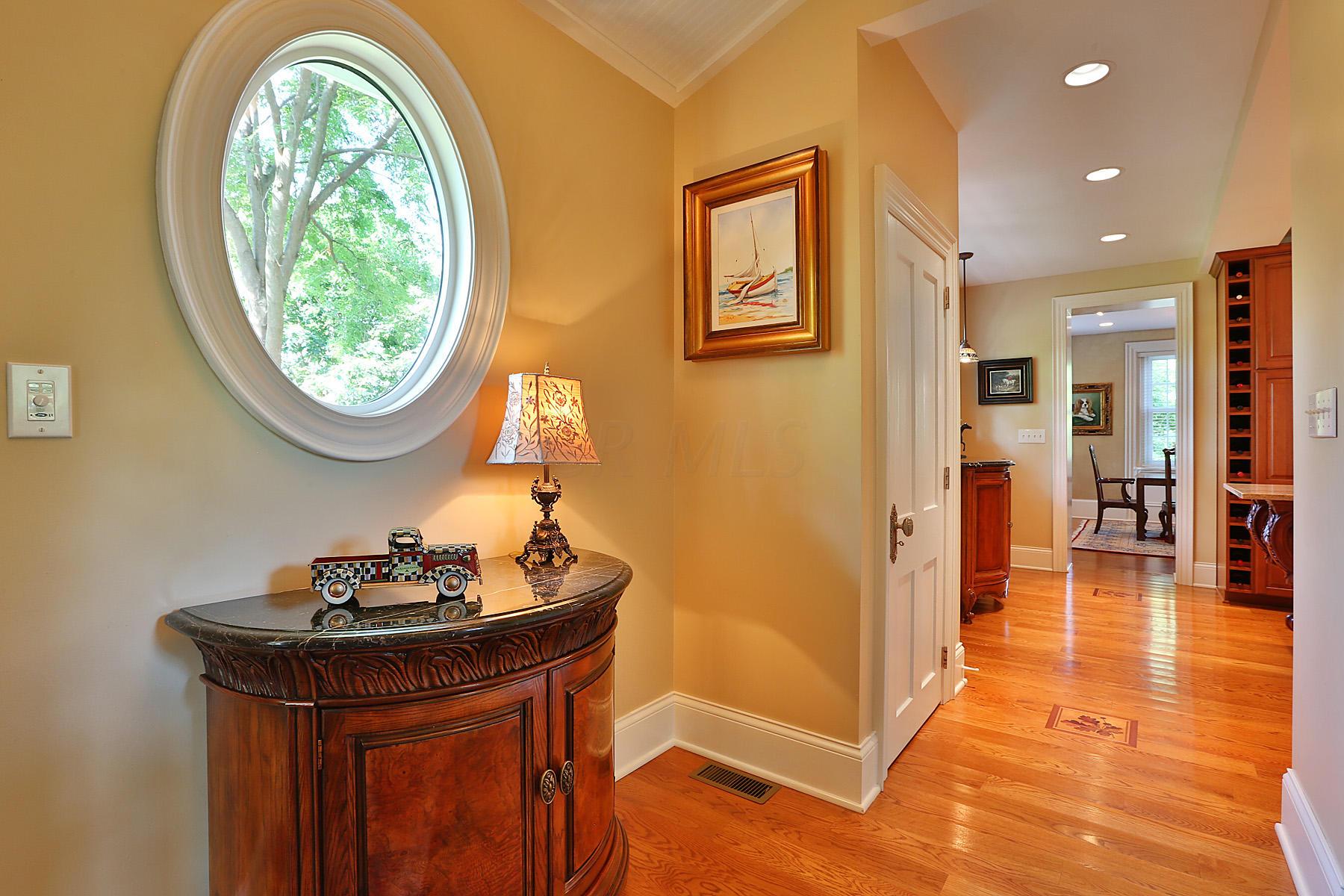7122 Lee Road Westerville, OH 43081 - Photo 6 of 53