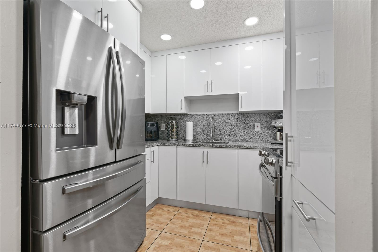 3011 West 76th Street, Unit A203 Hialeah, FL 33018 - Photo 3 of 27