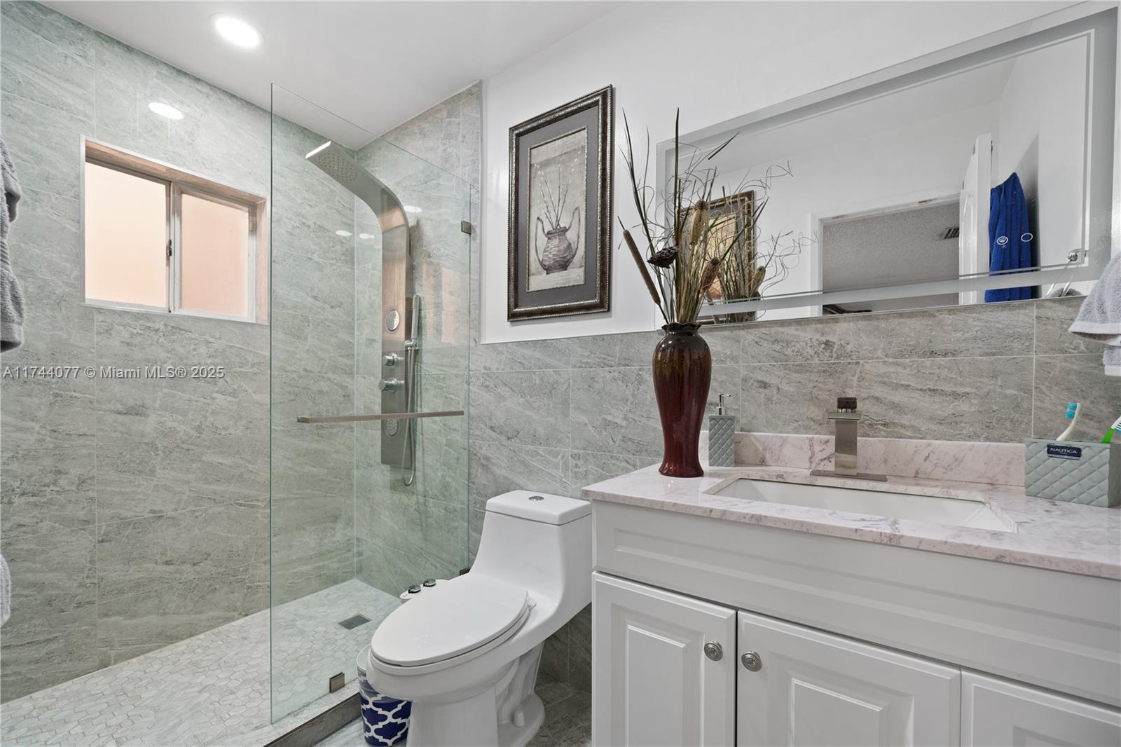 3011 West 76th Street, Unit A203 Hialeah, FL 33018 - Photo 6 of 27