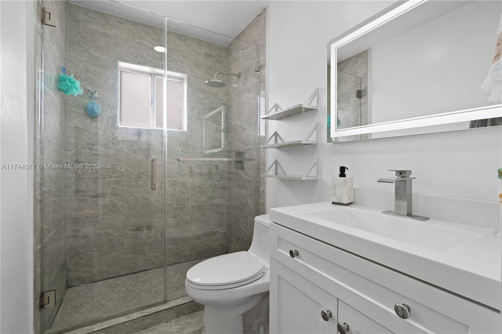 3011 West 76th Street, Unit A203 Hialeah, FL 33018 - Photo 10 of 27