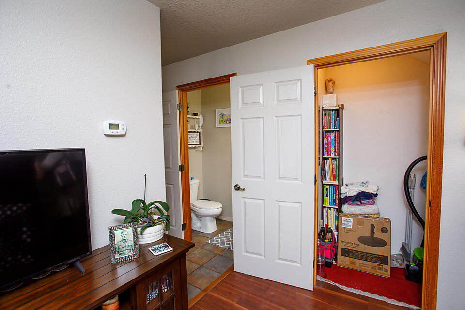 450 Midway Road, Unit 23 Medford, OR 97501 - Photo 16 of 28 Midway-22 copy
