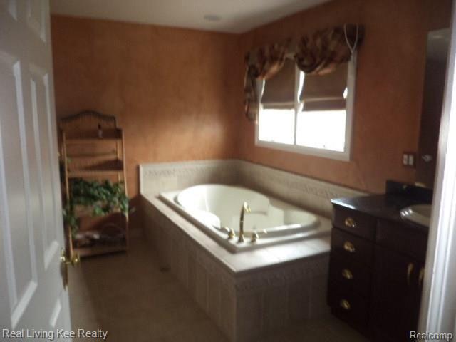 50435 Fairchild Road New Baltimore, MI 48051 - Photo 16 of 22 DSC00160.jpg