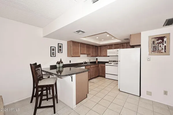 $2,200 | 7910 East Camelback Road, Unit 310, Scottsdale, AZ 85251