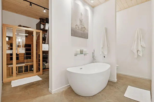 $895,000 | 1325 Highway 27, Ladysmith, WI 54848