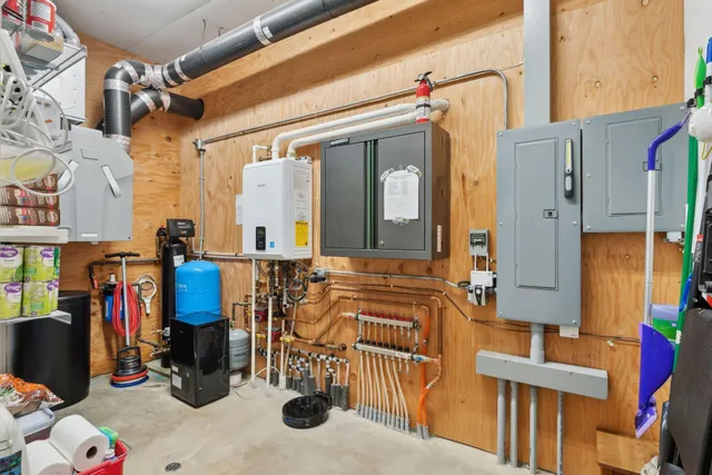 $895,000 | 1325 Highway 27, Ladysmith, WI 54848