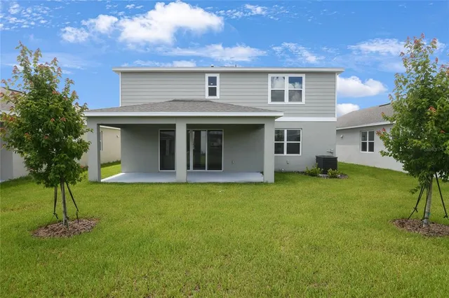 $456,720 | 200 Flag Lilly Lane, Umatilla, FL 32784