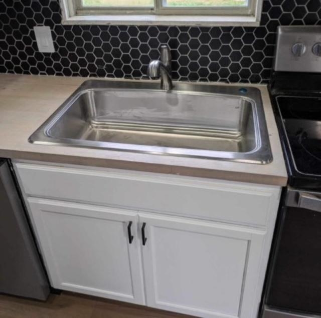 9185 Bray Road Millington, MI 48746 - Photo 8 of 19 50154393-67527944-f699-430e-afd6-2a0bbf23fe47.JPG