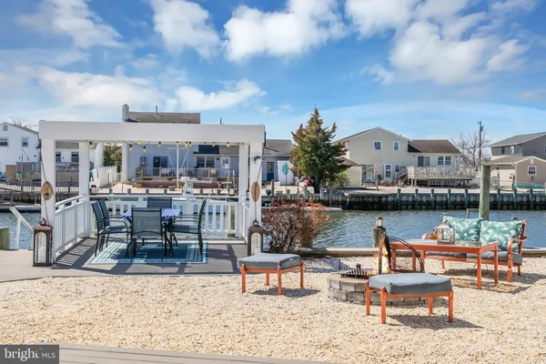 $649,900 | 110 East Shrewsbury Drive, Little Egg Harbor, NJ 08087