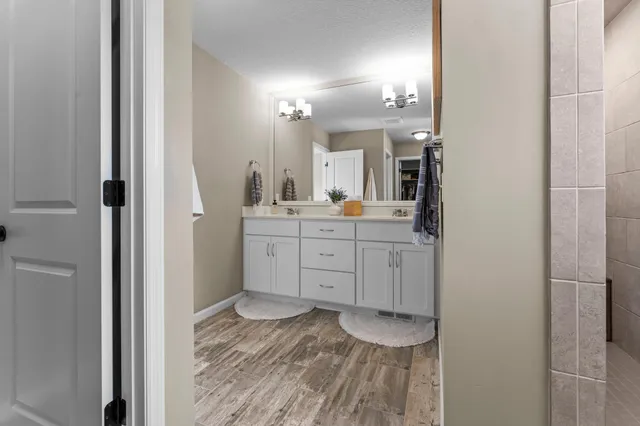 $965,000 | 5062 Boulder Lane, Chaska, MN 55318