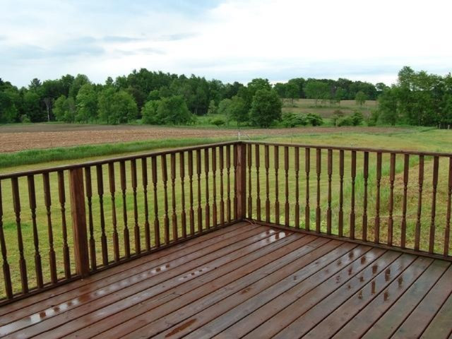 18586 Fillmore Road Stanwood, MI 49346 - Photo 23 of 32 23 Deck
