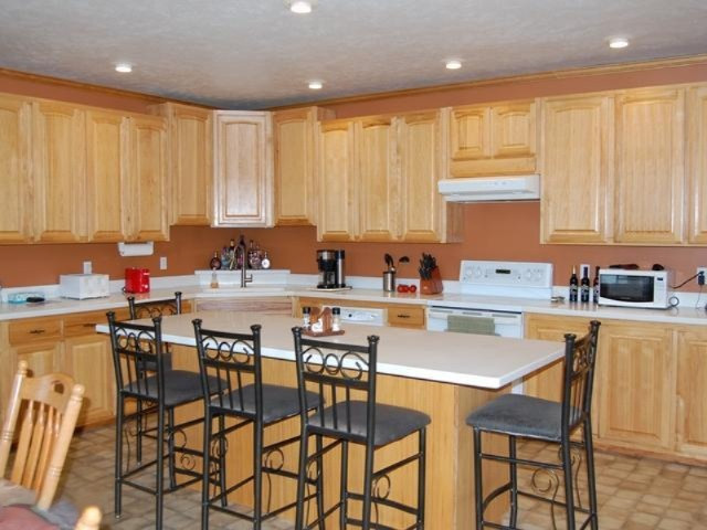 18586 Fillmore Road Stanwood, MI 49346 - Photo 4 of 32 4 Kitchen