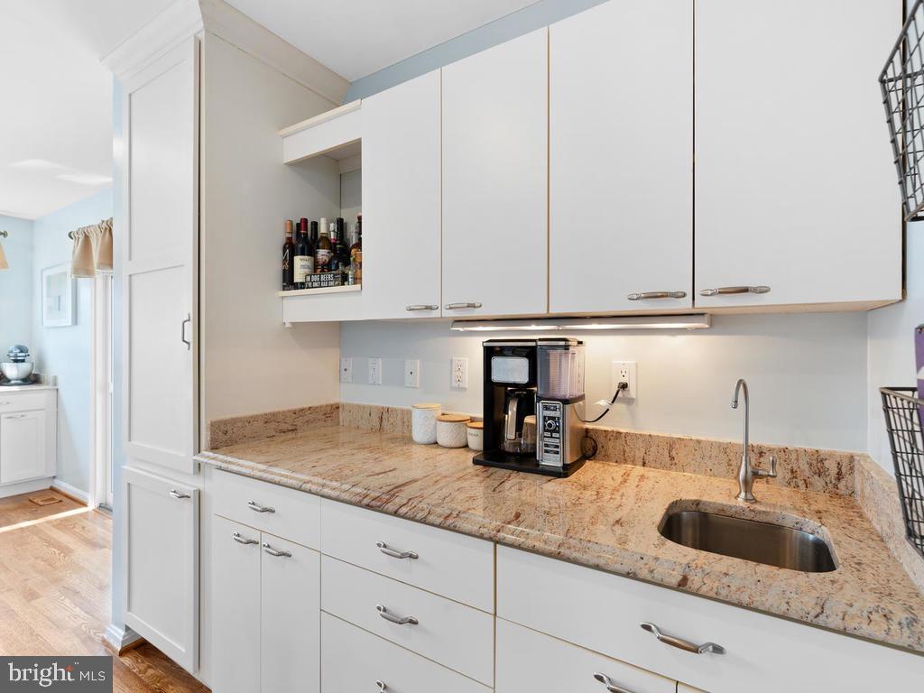 5319 Bartholow Road Sykesville, MD 21784 - Photo 10 of 65 Kitchen