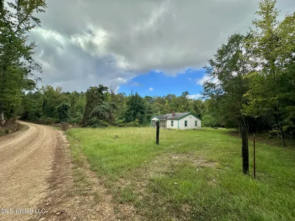 $49,000 | 1923 County Road 4001, Goodman, MS 39079