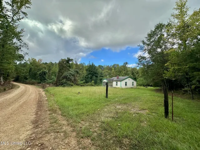 $49,000 | 1923 County Road 4001, Goodman, MS 39079