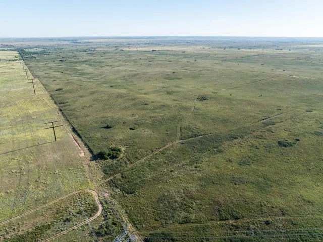 $689,224 | 26 & 34 160ac & 323.40ac, McLean, TX 79057