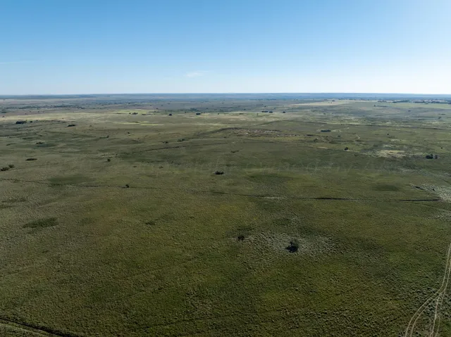 $689,224 | 26 & 34 160ac & 323.40ac, McLean, TX 79057