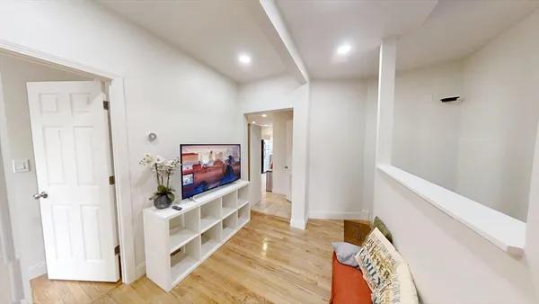 $3,500 | 130 West 8th Street, Unit 3, Boston, MA 02127