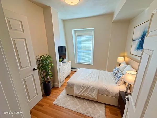 $3,500 | 130 West 8th Street, Unit 3, Boston, MA 02127