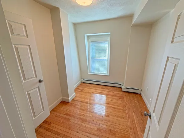 $3,500 | 130 West 8th Street, Unit 3, Boston, MA 02127