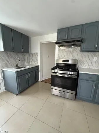 $1,800 | 31 Williams Street, Roselle Park, NJ 07204
