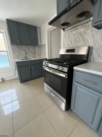 $1,800 | 31 Williams Street, Roselle Park, NJ 07204