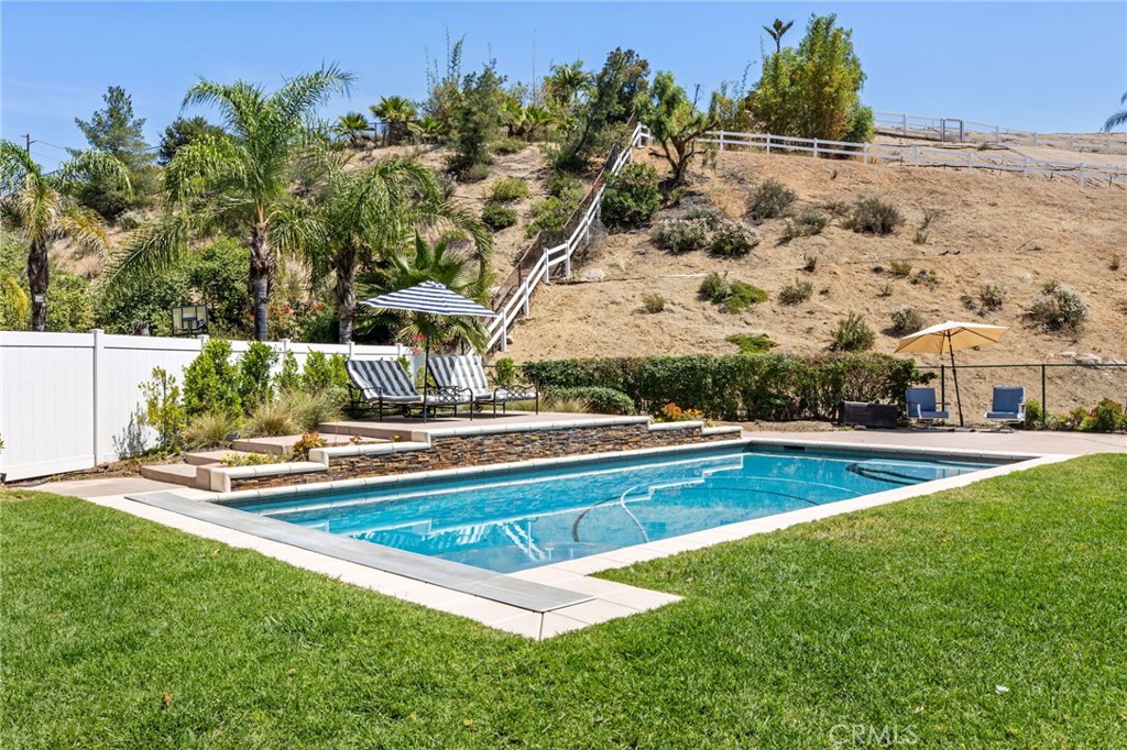 200 Pompano Place Norco, CA 92860 - Photo 4 of 75