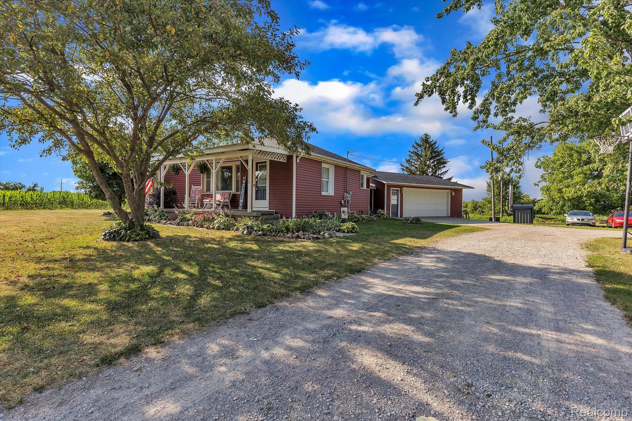 3328 Barnes Road Millington, MI 48746 - Photo 2 of 38 Gallery Image 2