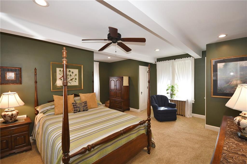 715 Delafield Road Pittsburgh, PA 15215 - Photo 15 of 25 Enter private guest suite via optional back stairs