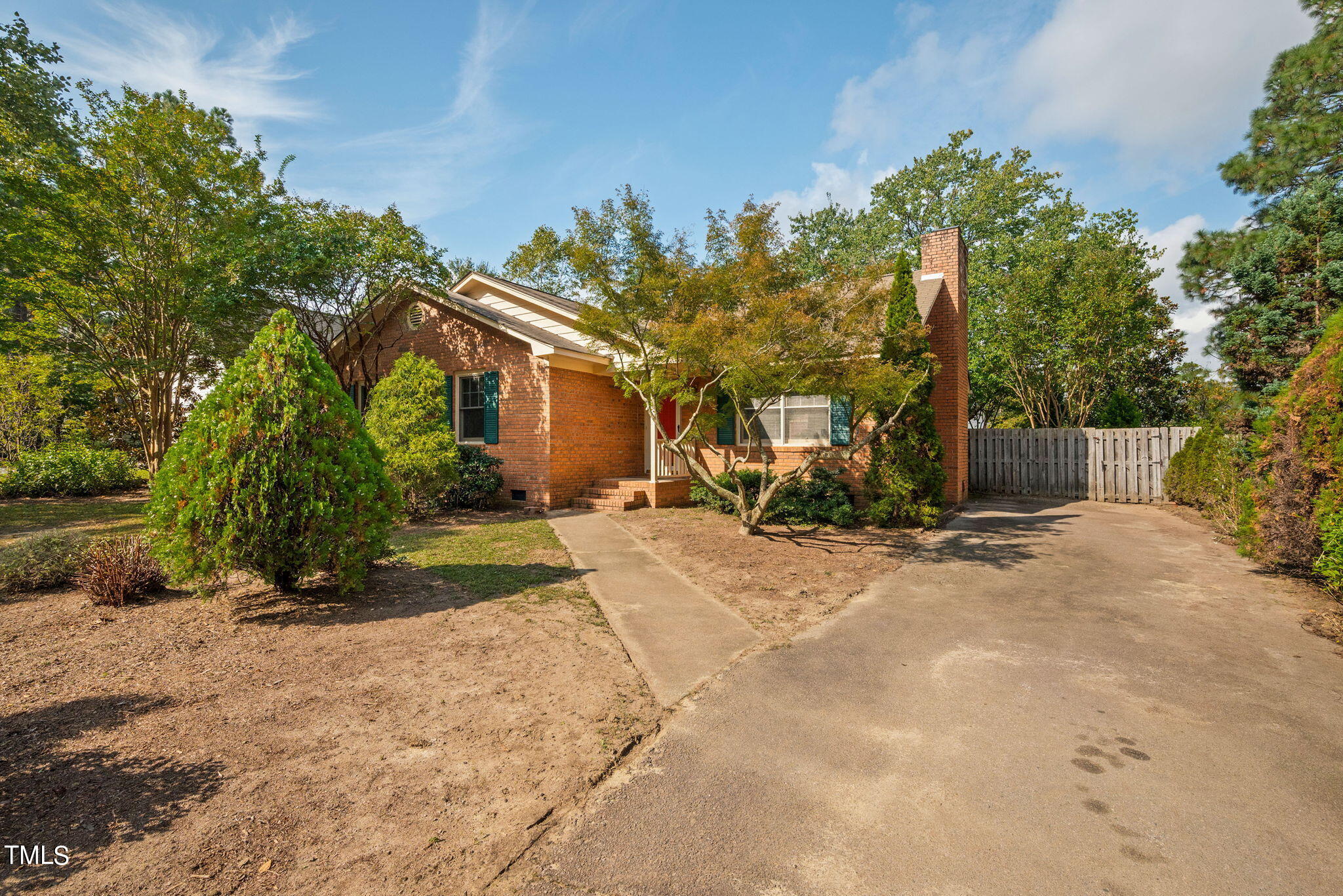 7-web-or-mls-145-fox-run-rd