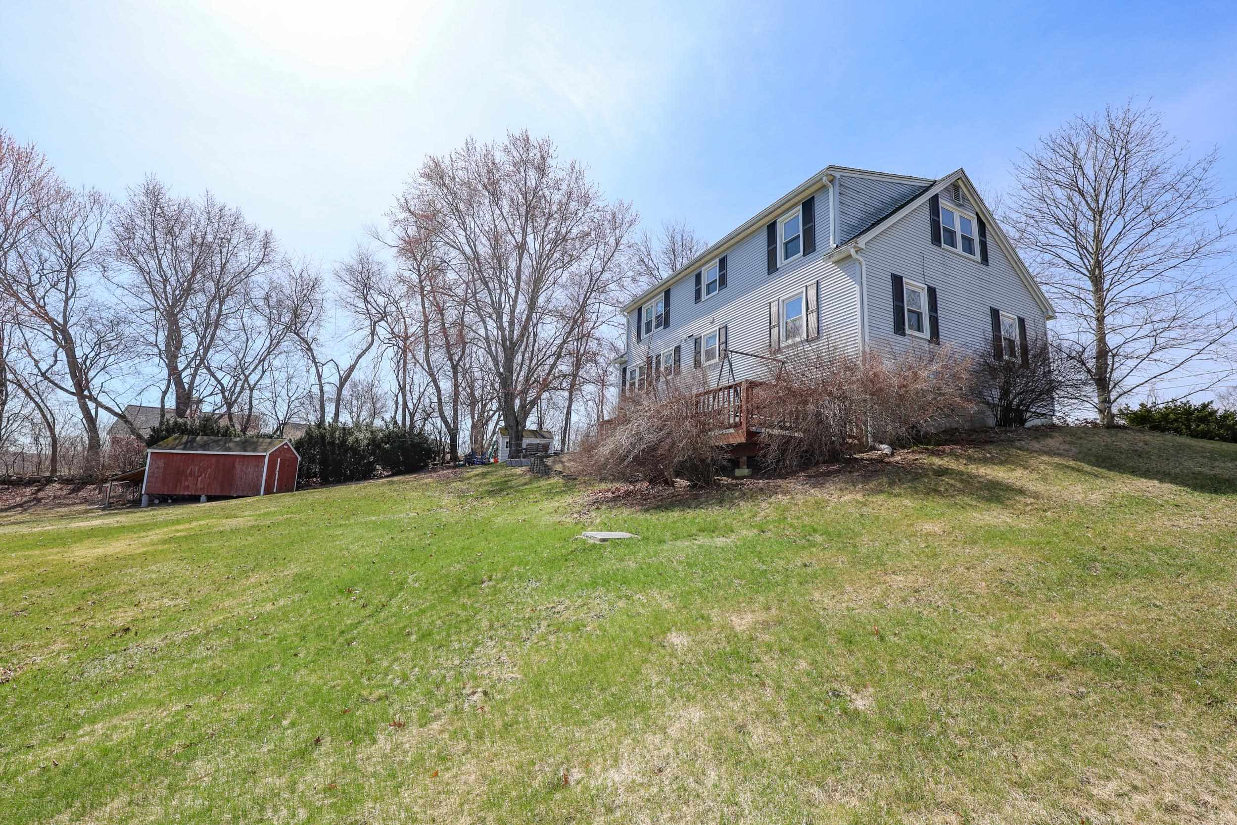 9 Avery Road Londonderry, NH 03053 - Photo 2 of 40 Gallery Image 2