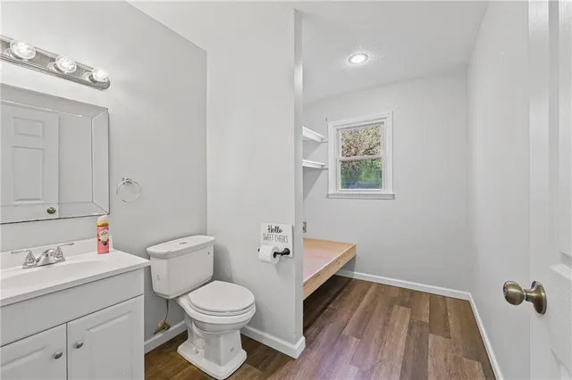 $410,000 | 9312 West 81st Terrace, Overland Park, KS 66204