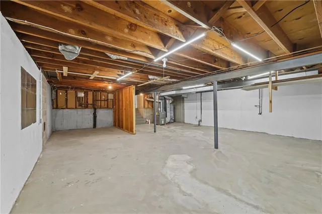 $410,000 | 9312 West 81st Terrace, Overland Park, KS 66204