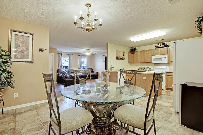 135 Tyron Road Summerville, SC 29483 - Photo 3 of 13 IMG_4703_IMG_4714-copy