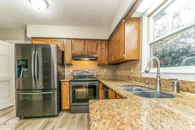 $383,200 | 812 Sanderson Drive, Durham, NC 27704