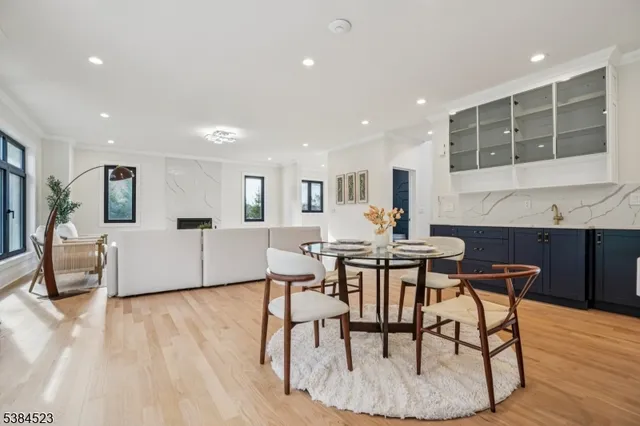 $2,750,000 | 5 Foxcroft Drive, Livingston, NJ 07039