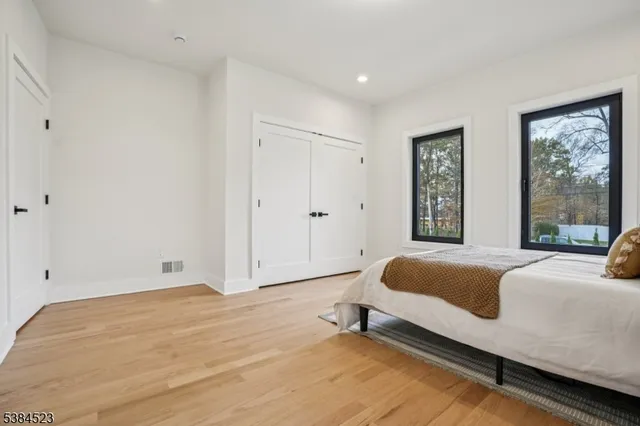 $2,750,000 | 5 Foxcroft Drive, Livingston, NJ 07039