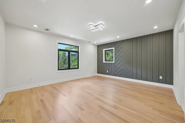 $2,750,000 | 5 Foxcroft Drive, Livingston, NJ 07039