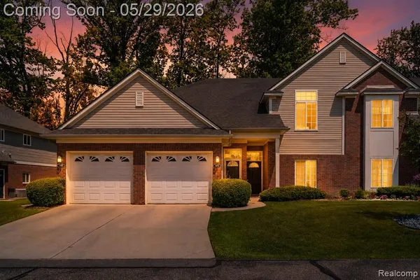 $289,900 | 3695 Eagle Creek Drive, Utica, MI 48317