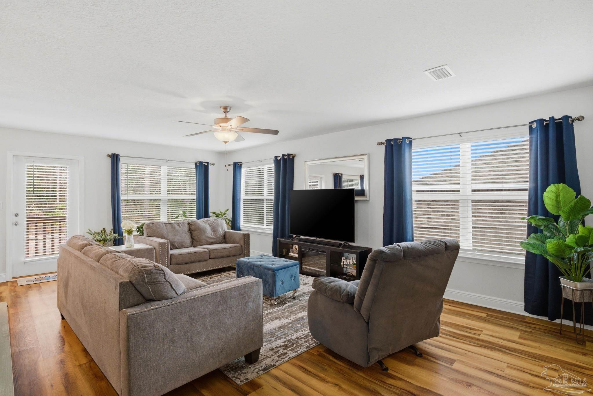 6609 Boatswain Road Pensacola, FL 32526 - Photo 15 of 38
