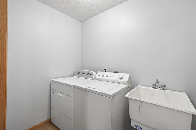 $519,999 | 13630 58th Avenue North, Plymouth, MN 55446