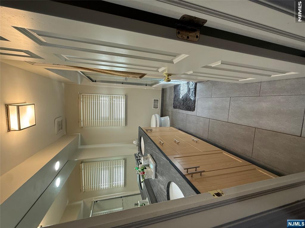 730 Floyd Street Englewood Cliffs, NJ 07632 - Photo 20 of 47
