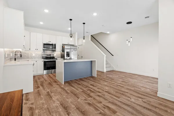 $299,500 | 425 West 8th Street, Unit 23, New Richmond, WI 54017