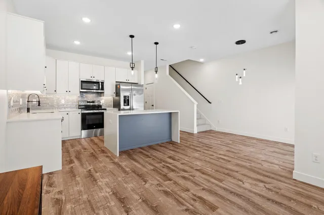 $299,500 | 425 West 8th Street, Unit 23, New Richmond, WI 54017