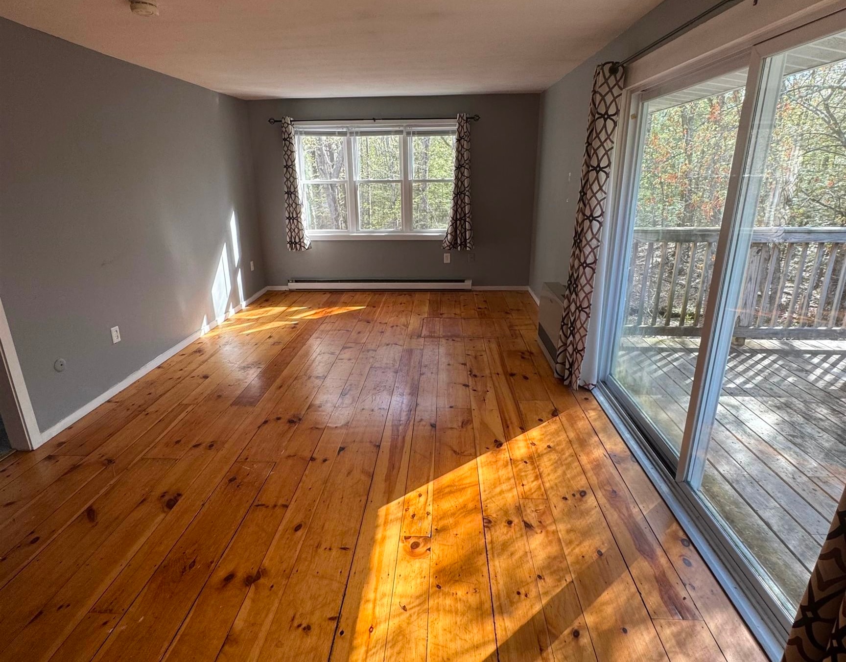 174 Hackett Hill Road Hooksett, NH 03106 - Photo 4 of 10