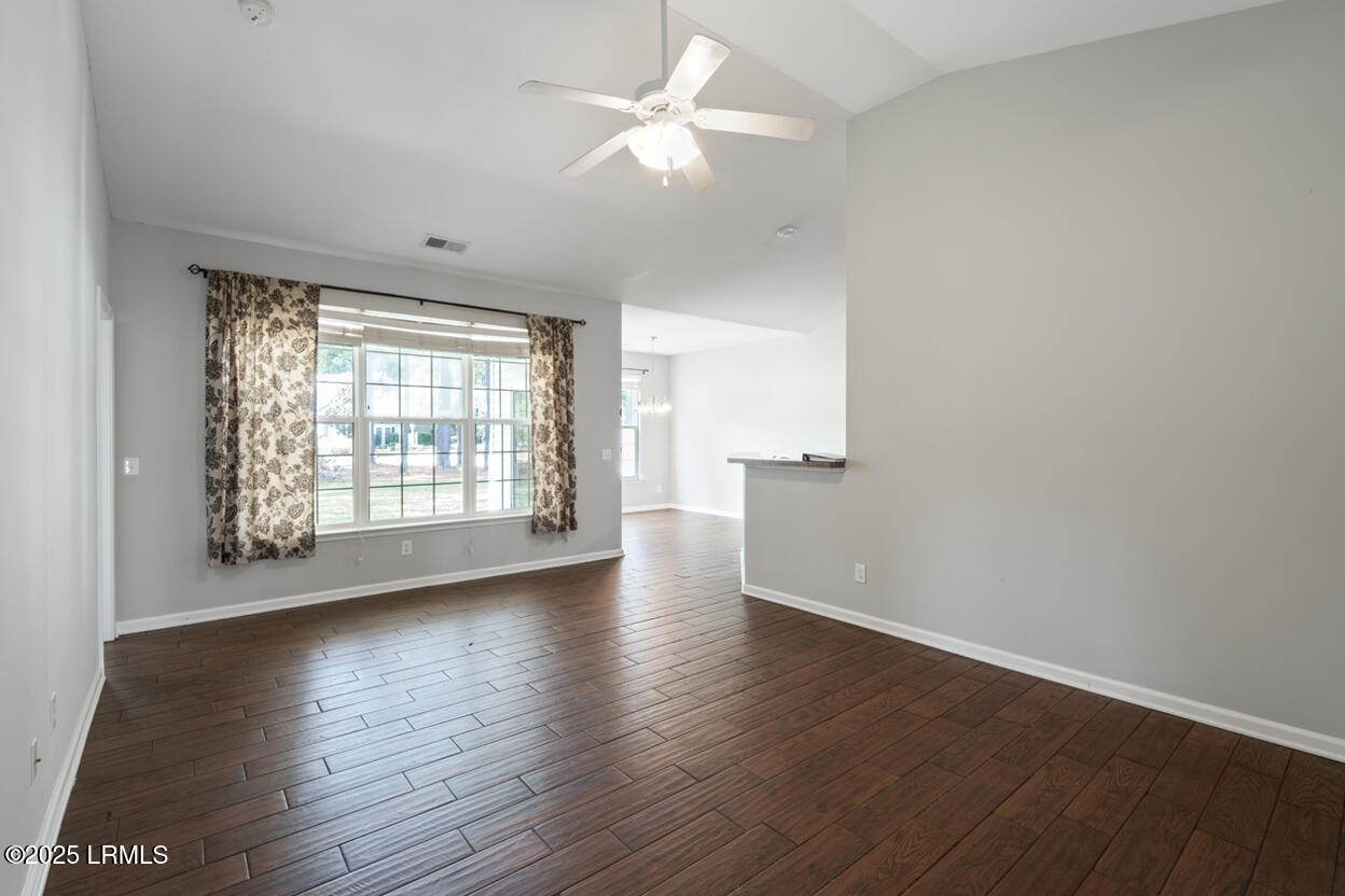 6 Founders Walk Bluffton, SC 29910 - Photo 5 of 31 004z-LR__DSC00347_1762300353053_1x