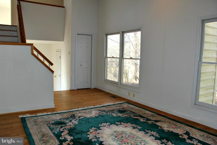 1929 Rockingham Street McLean, VA 22101 - Photo 8 of 23 Family Room